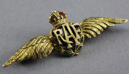 RAF Gold Sweetheart Brooch